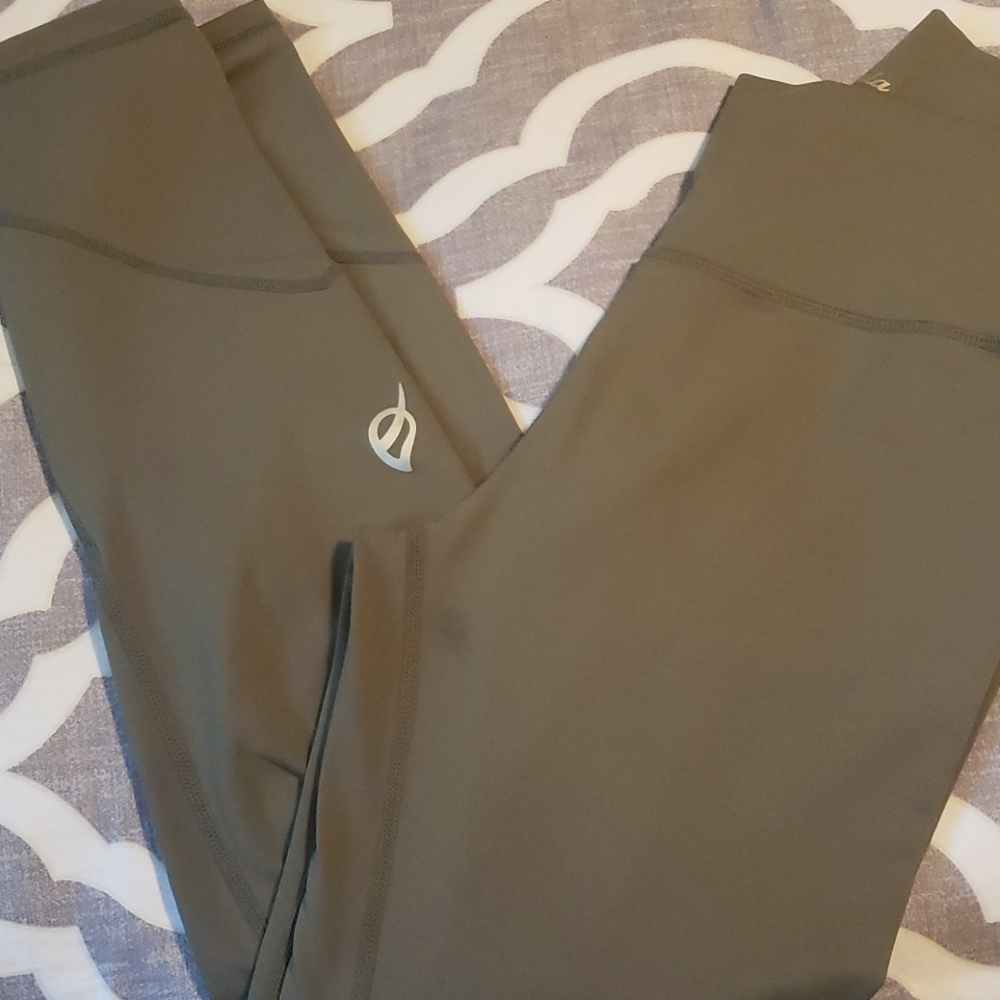 Ptula High waisted leggings